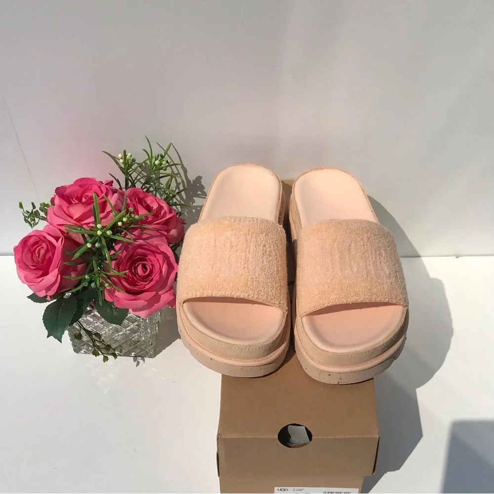 UGG Laton Slide - Picture 4 of 10